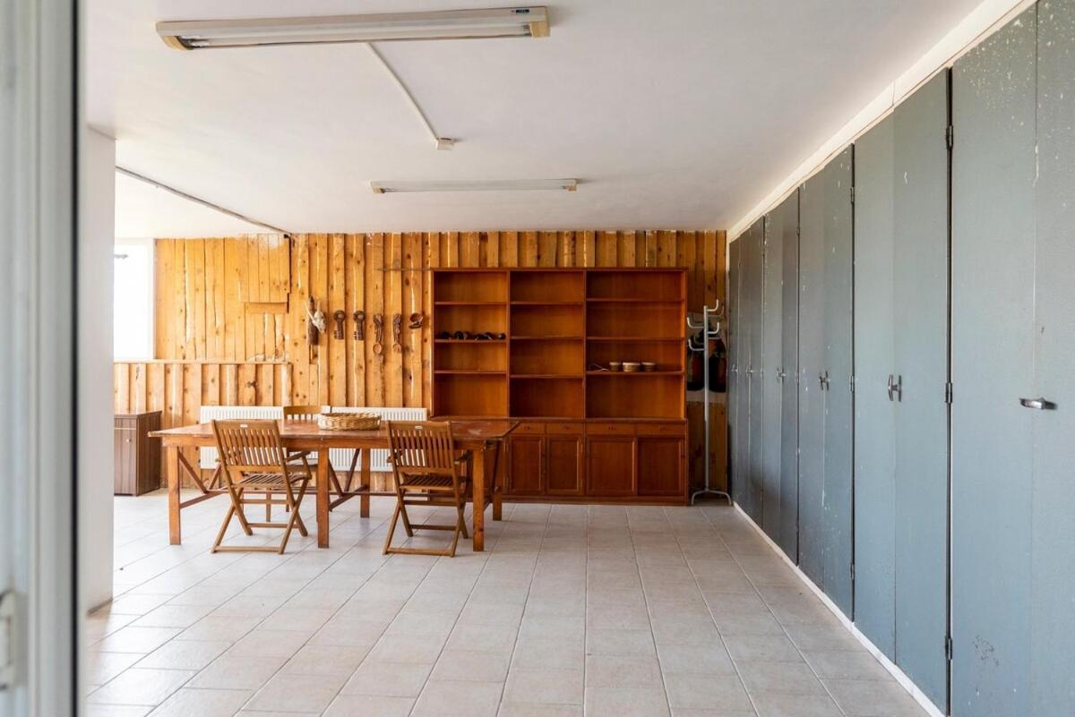Villa Casa Con Jardin En Gama Bárcena de Cicero Exterior foto