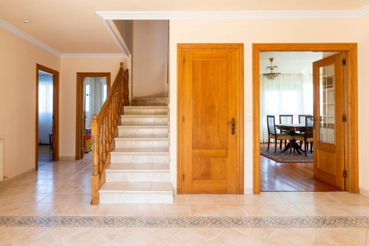 Villa Casa Con Jardin En Gama Bárcena de Cicero Exterior foto