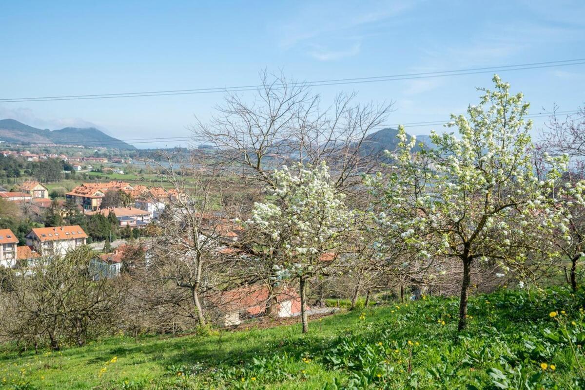 Villa Casa Con Jardin En Gama Bárcena de Cicero Exterior foto
